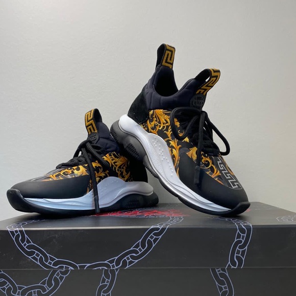 Versace sport shoe - Picture 3 of 5